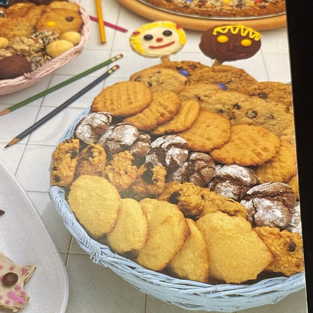 Jean Pare Company's Coming Cookies spiral bound Cookbook